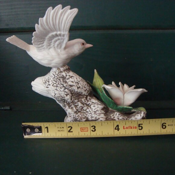 Heritage House Springtime Serenade Dove with Rose - Picture 4 of 6